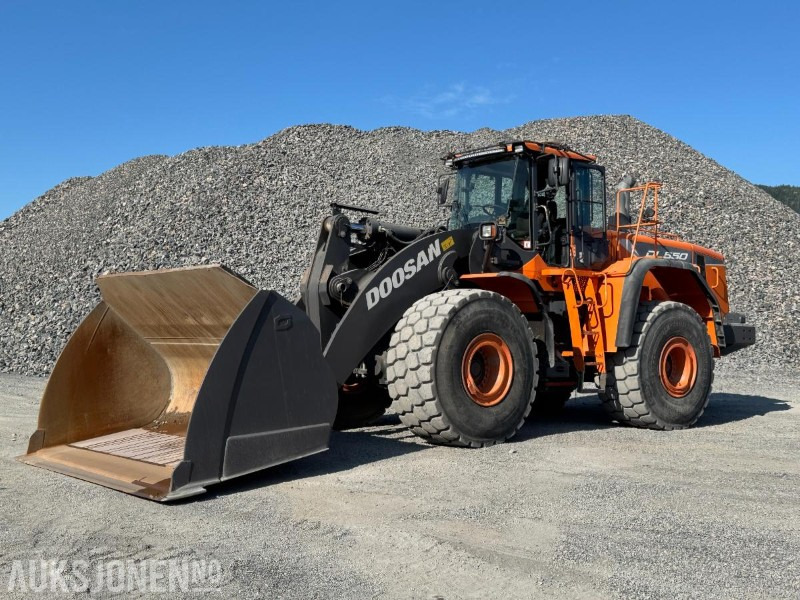 2019 Doosan DL550-5 hjullaster med skuffe / Spakstyring / Loadtronic vekt - Kolesový nakladač: obrázok 1 2019 Doosan DL550-5 hjullaster med skuffe / Spakstyring / Loadtronic vekt - Kolesový nakladač: obrázok 1