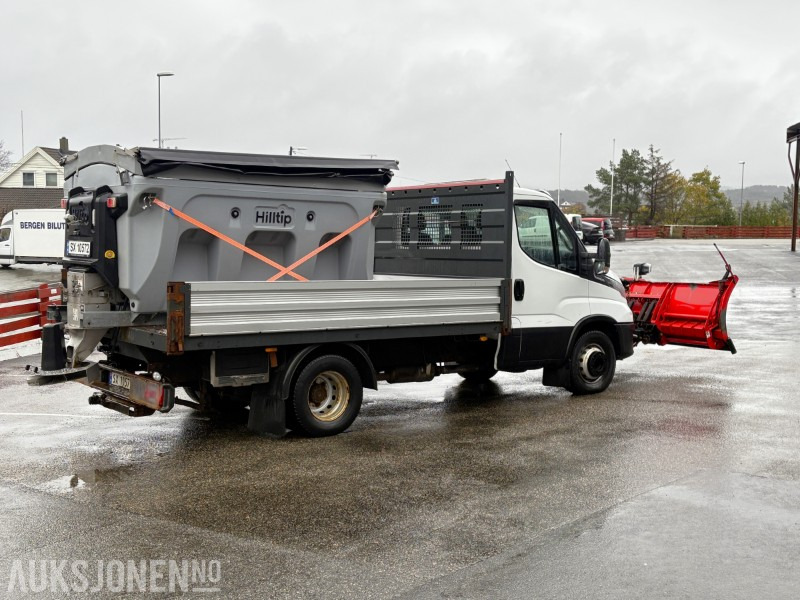 2019 Iveco Daily planbil m/ Hilltip IceStriker og Western Wide-Out brøyteplog - Valníkový/ Plošinový nákladný automobil: obrázok 3 2019 Iveco Daily planbil m/ Hilltip IceStriker og Western Wide-Out brøyteplog - Valníkový/ Plošinový nákladný automobil: obrázok 3