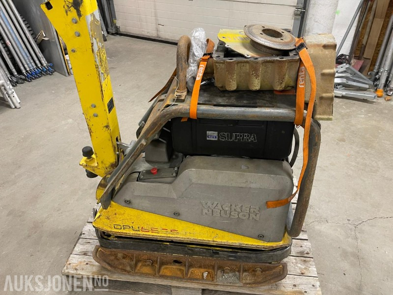 2019 Wacker DPU6555 Heh Vibroplate selges som reparasjons objekt - Valec: obrázok 3 2019 Wacker DPU6555 Heh Vibroplate selges som reparasjons objekt - Valec: obrázok 3
