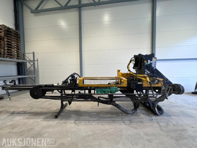 2020 Stone Power SD32 Boretårn for gravemaskin - Svært lite brukt - Montabert HC50 hammer - Med fjernstyring - Vrtné príslušenstvo: obrázok 2 2020 Stone Power SD32 Boretårn for gravemaskin - Svært lite brukt - Montabert HC50 hammer - Med fjernstyring - Vrtné príslušenstvo: obrázok 2