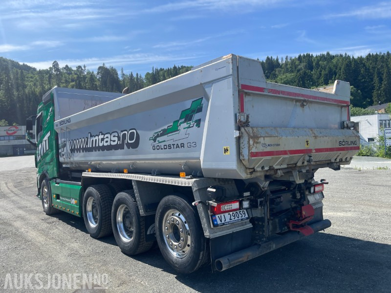 2022 Volvo FH 540 8X4 Tippbil, Tridem luftfjæring og hydraulisk styrt løpeaksel med single hjul - Sklápač: obrázok 3 2022 Volvo FH 540 8X4 Tippbil, Tridem luftfjæring og hydraulisk styrt løpeaksel med single hjul - Sklápač: obrázok 3