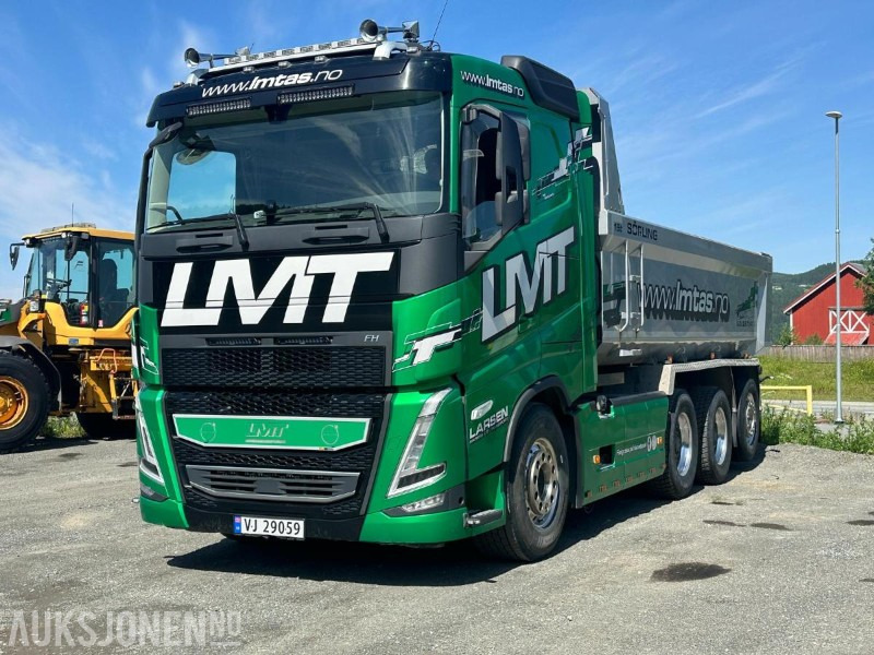 2022 Volvo FH 540 8X4 Tippbil, Tridem luftfjæring og hydraulisk styrt løpeaksel med single hjul - Sklápač: obrázok 1 2022 Volvo FH 540 8X4 Tippbil, Tridem luftfjæring og hydraulisk styrt løpeaksel med single hjul - Sklápač: obrázok 1
