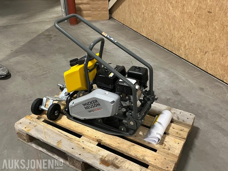 2022 Wacker vibroplate BPS1030Aw 56kg - ikke brukt! - Valec: obrázok 4 2022 Wacker vibroplate BPS1030Aw 56kg - ikke brukt! - Valec: obrázok 4