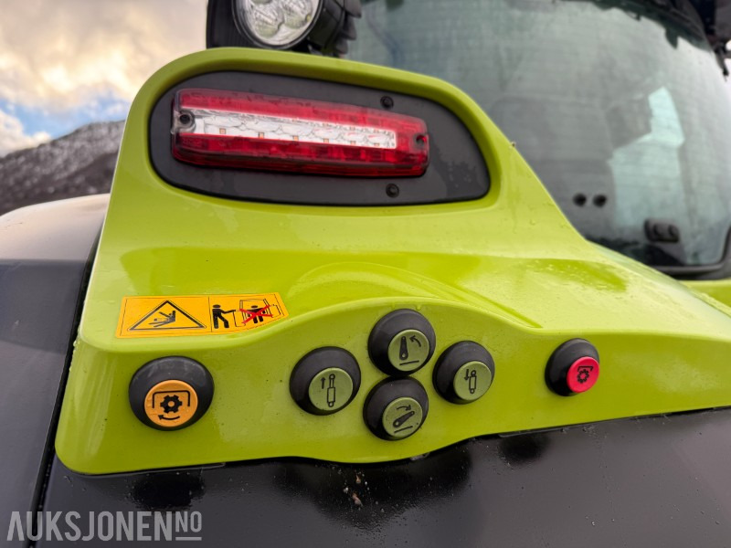 Traktor 2023 Claas Arion 550, kun 759 timar - Quicke frontlaster (med vekt): obrázok 12