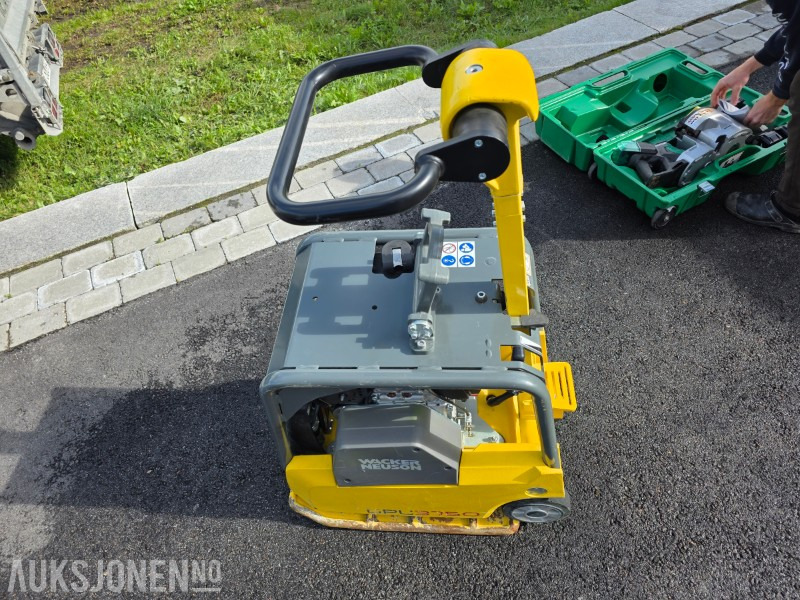 2023 Wacker Neuson DPU3750 Vibroplate 265kg - 4,2kW - 40 arbeidstimer - Valec: obrázok 2 2023 Wacker Neuson DPU3750 Vibroplate 265kg - 4,2kW - 40 arbeidstimer - Valec: obrázok 2