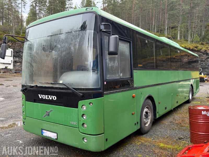 2006 Volvo B12B 4X2 - Campingbuss - Festivalbuss - Handicapheis - Solcelleanlegg - Autobus: obrázok 1 2006 Volvo B12B 4X2 - Campingbuss - Festivalbuss - Handicapheis - Solcelleanlegg - Autobus: obrázok 1