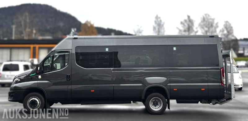 2024 Iveco Daily – 17-seters minibuss - godt utstyrt og lav kilometerstand - Autobus: obrázok 2 2024 Iveco Daily – 17-seters minibuss - godt utstyrt og lav kilometerstand - Autobus: obrázok 2