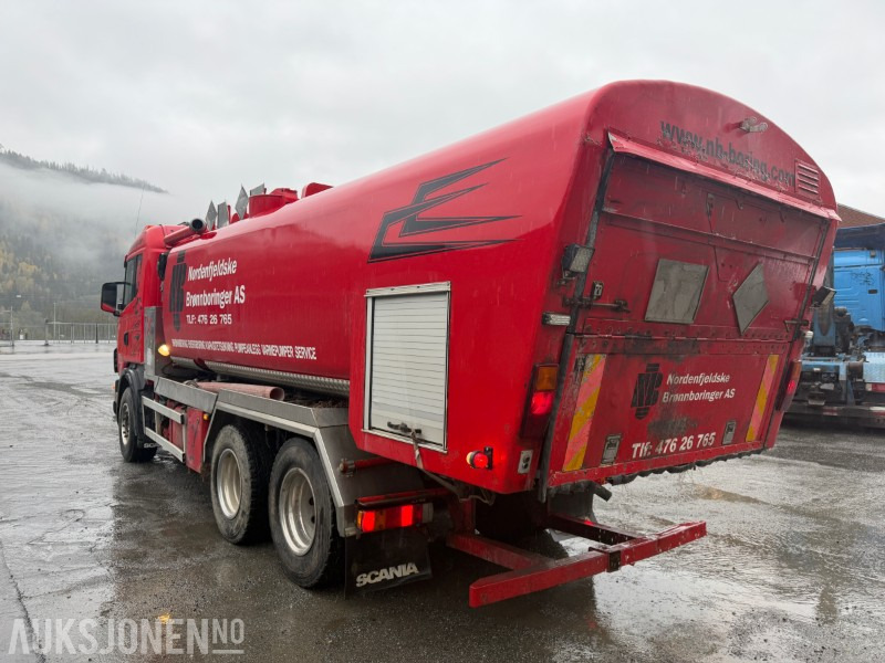1999 Scania R124 Spyle/sugebil med Korp & Sönn påbygg - Komunálne/ Špeciálne stroje: obrázok 3 1999 Scania R124 Spyle/sugebil med Korp & Sönn påbygg - Komunálne/ Špeciálne stroje: obrázok 3
