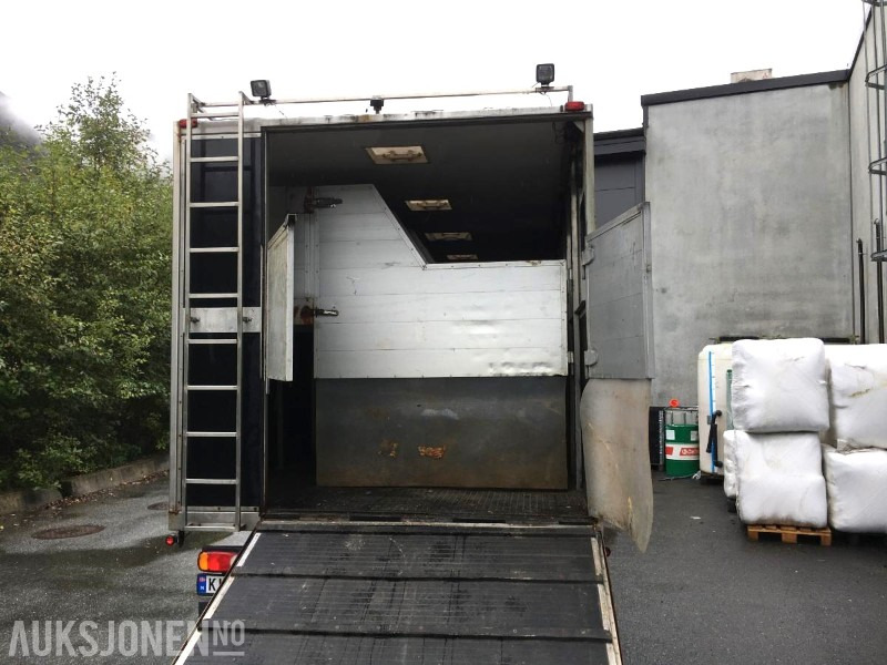 2004 DAF LF 45.220 - Hestebil / Transportbil, 202552km - Komunálne/ Špeciálne stroje: obrázok 3 2004 DAF LF 45.220 - Hestebil / Transportbil, 202552km - Komunálne/ Špeciálne stroje: obrázok 3