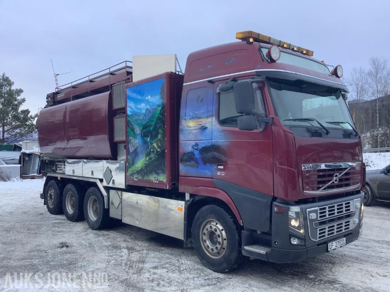 2005 Volvo FH16 8X4 suge/spylebil - Komunálne/ Špeciálne stroje: obrázok 4 2005 Volvo FH16 8X4 suge/spylebil - Komunálne/ Špeciálne stroje: obrázok 4
