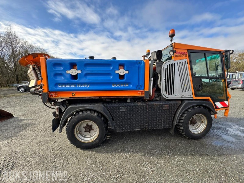 2018 Hansa APZ1003L Redskapsbærer med Bucher Husky 1500 W FS strøer - Komunálne/ Špeciálne stroje: obrázok 5 2018 Hansa APZ1003L Redskapsbærer med Bucher Husky 1500 W FS strøer - Komunálne/ Špeciálne stroje: obrázok 5