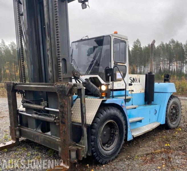 1999 SMV SL25 - 1200A Terminal truck - Manipulačná technika: obrázok 1 1999 SMV SL25 - 1200A Terminal truck - Manipulačná technika: obrázok 1