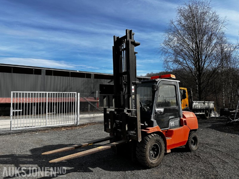 2000 Toyota 42-7FD40 dieseldrevet gaffeltruck - Manipulačná technika: obrázok 3 2000 Toyota 42-7FD40 dieseldrevet gaffeltruck - Manipulačná technika: obrázok 3