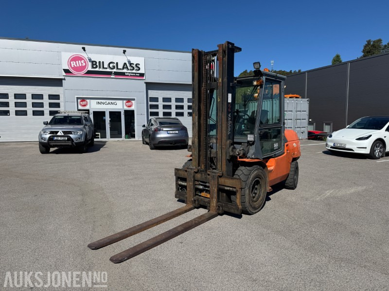 2008 Toyota 02-7FD45 Motvektstruck - Gaffeltruck - Manipulačná technika: obrázok 1 2008 Toyota 02-7FD45 Motvektstruck - Gaffeltruck - Manipulačná technika: obrázok 1