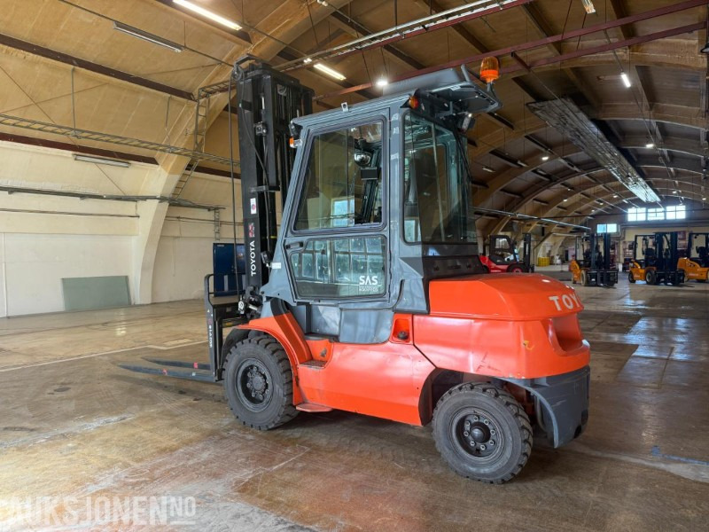 2012 Toyota 42-7FDA50 gaffeltruck- 1506 timer - årskontrollert og godkjent. - Manipulačná technika: obrázok 3 2012 Toyota 42-7FDA50 gaffeltruck- 1506 timer - årskontrollert og godkjent. - Manipulačná technika: obrázok 3