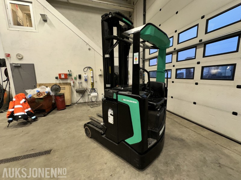 2015 Mitsubishi RB16N2 Elektrisk Reachtruck m/6,3 m løftehøyde/tilt/sideskift/sertifisert, 2301 timer - Manipulačná technika: obrázok 3 2015 Mitsubishi RB16N2 Elektrisk Reachtruck m/6,3 m løftehøyde/tilt/sideskift/sertifisert, 2301 timer - Manipulačná technika: obrázok 3