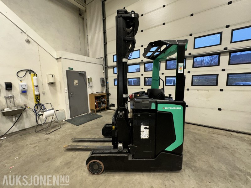 2015 Mitsubishi RB16N2 Elektrisk Reachtruck m/6,3 m løftehøyde/tilt/sideskift/sertifisert, 2301 timer - Manipulačná technika: obrázok 2 2015 Mitsubishi RB16N2 Elektrisk Reachtruck m/6,3 m løftehøyde/tilt/sideskift/sertifisert, 2301 timer - Manipulačná technika: obrázok 2