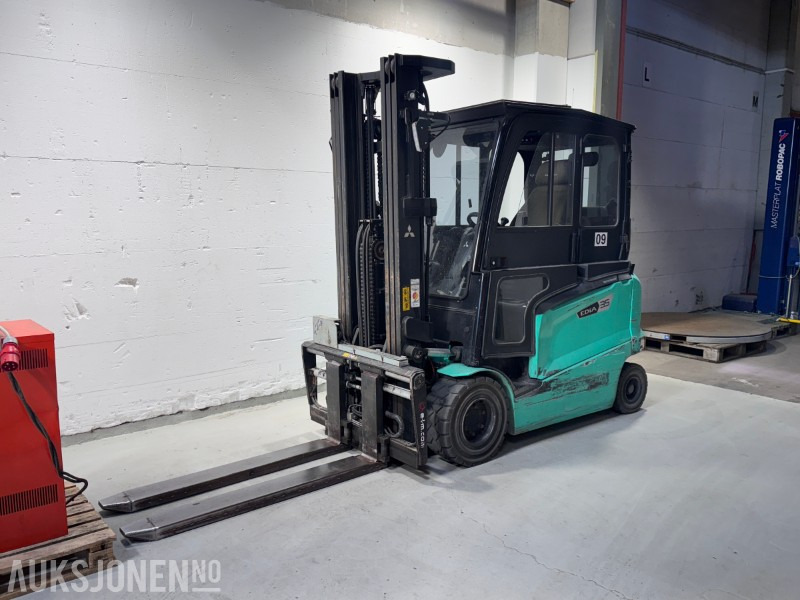 2019 Mitsubishi FB35N elektrisk motvektstruck - Manipulačná technika: obrázok 3 2019 Mitsubishi FB35N elektrisk motvektstruck - Manipulačná technika: obrázok 3