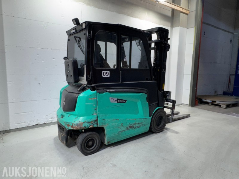 2019 Mitsubishi FB35N elektrisk motvektstruck - Manipulačná technika: obrázok 4 2019 Mitsubishi FB35N elektrisk motvektstruck - Manipulačná technika: obrázok 4