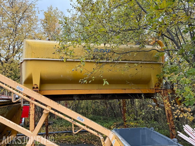 Nákladné auto AB Skellefteå Plastcisterner - vanntank med sprederrampe Laxolås: obrázok 6