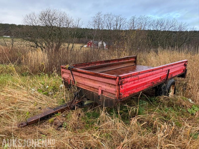 1 VESLA 40 TRAKTORHENGER - Poľnohospodárske stroje: obrázok 1 1 VESLA 40 TRAKTORHENGER - Poľnohospodárske stroje: obrázok 1