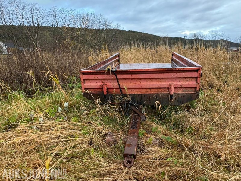 1 VESLA 40 TRAKTORHENGER - Poľnohospodárske stroje: obrázok 2 1 VESLA 40 TRAKTORHENGER - Poľnohospodárske stroje: obrázok 2