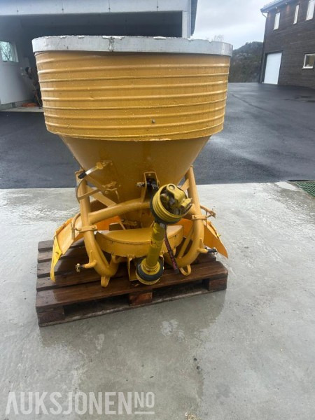 2003 Bogballe FS 220+ saltspreder/gjødselspreder - Poľnohospodárske stroje: obrázok 1 2003 Bogballe FS 220+ saltspreder/gjødselspreder - Poľnohospodárske stroje: obrázok 1