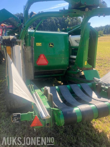 2011 John Deere 744 Premium Rundballepresse / Kombipresse - Poľnohospodárske stroje: obrázok 4 2011 John Deere 744 Premium Rundballepresse / Kombipresse - Poľnohospodárske stroje: obrázok 4