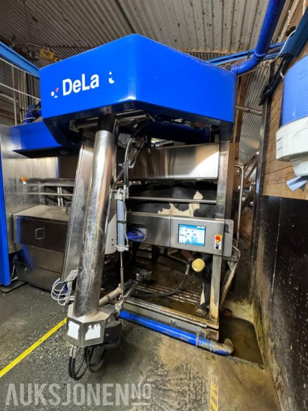 2013 DeLaval VMS melkerobot med 1 kraftfôrstasjon FSC40 - Høyre utgave - Steam - Innredning og grinder foran - Vakuumpumpe - Fortsatt i daglig drift - Poľnohospodárske stroje: obrázok 2 2013 DeLaval VMS melkerobot med 1 kraftfôrstasjon FSC40 - Høyre utgave - Steam - Innredning og grinder foran - Vakuumpumpe - Fortsatt i daglig drift - Poľnohospodárske stroje: obrázok 2