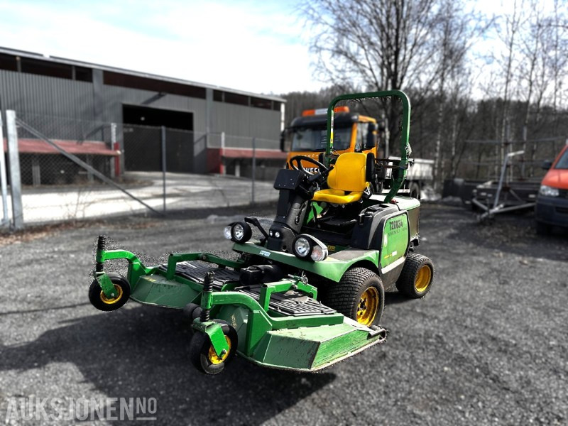 2013 John Deere 1445 series II 4WD frontmontert gressklipper - Poľnohospodárske stroje: obrázok 1 2013 John Deere 1445 series II 4WD frontmontert gressklipper - Poľnohospodárske stroje: obrázok 1