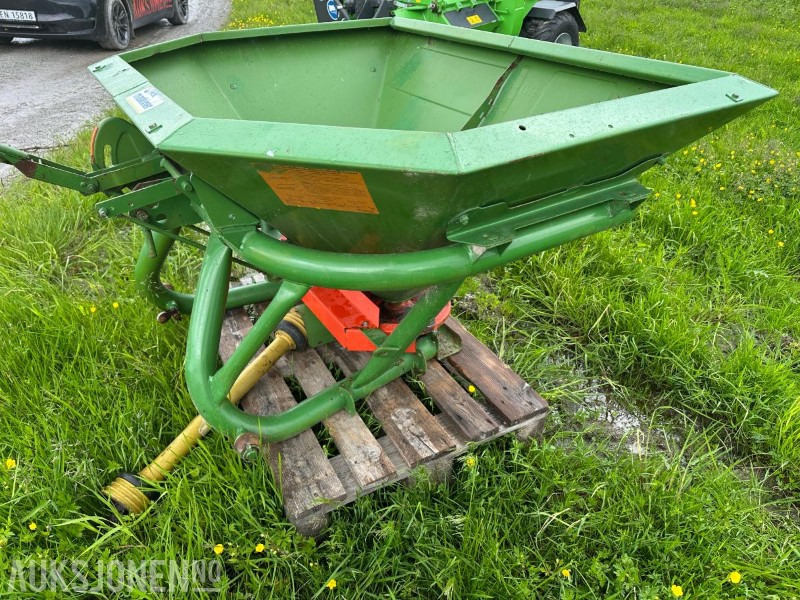 AMAZONE ZA-F 604R GJØDSELSPREDER - Poľnohospodárske stroje: obrázok 5 AMAZONE ZA-F 604R GJØDSELSPREDER - Poľnohospodárske stroje: obrázok 5