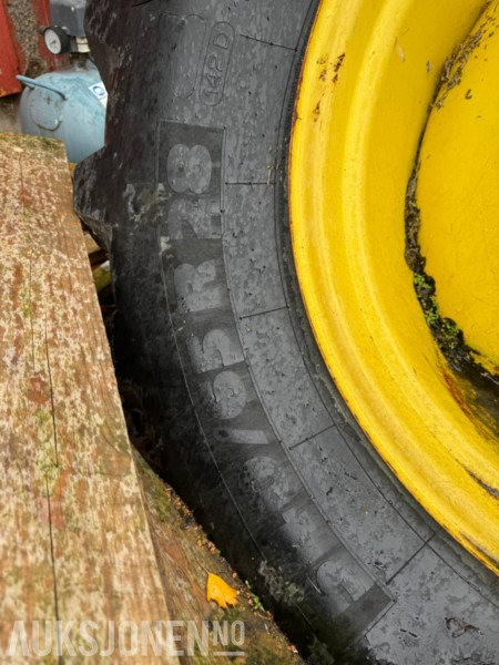 Hjulsett til John Deere 540/65 R28 - Poľnohospodárske stroje: obrázok 4 Hjulsett til John Deere 540/65 R28 - Poľnohospodárske stroje: obrázok 4