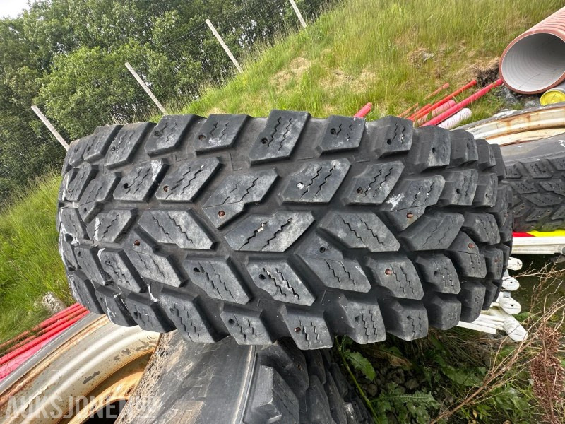 Nokian Hakkapelitta - Vinterhjul til JCB Fastrac 8310 - Poľnohospodárske stroje: obrázok 4 Nokian Hakkapelitta - Vinterhjul til JCB Fastrac 8310 - Poľnohospodárske stroje: obrázok 4