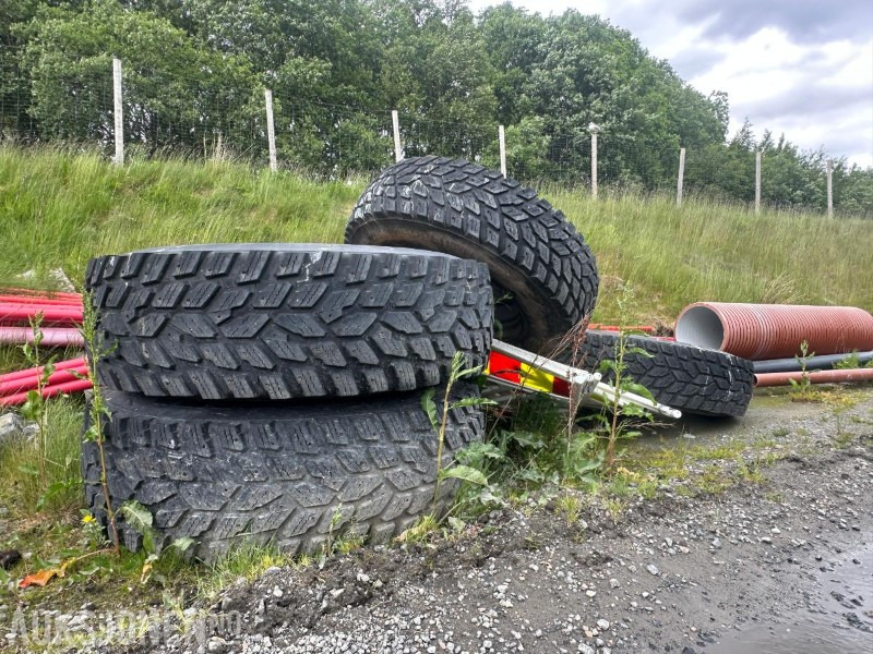 Nokian Hakkapelitta - Vinterhjul til JCB Fastrac 8310 - Poľnohospodárske stroje: obrázok 1 Nokian Hakkapelitta - Vinterhjul til JCB Fastrac 8310 - Poľnohospodárske stroje: obrázok 1