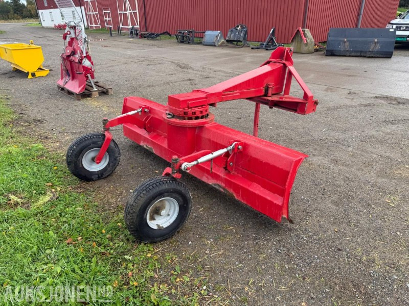 Planeringsskjær til traktor - Poľnohospodárske stroje: obrázok 3 Planeringsskjær til traktor - Poľnohospodárske stroje: obrázok 3