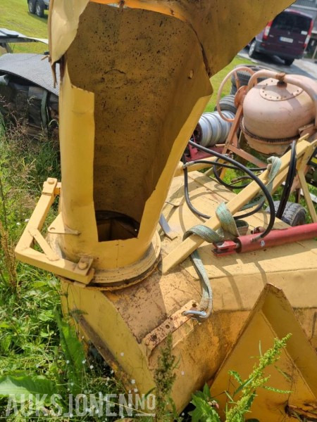 Traktor Snøfres 3 punkter feste med hydraulisk utkast - Poľnohospodárske stroje: obrázok 5 Traktor Snøfres 3 punkter feste med hydraulisk utkast - Poľnohospodárske stroje: obrázok 5