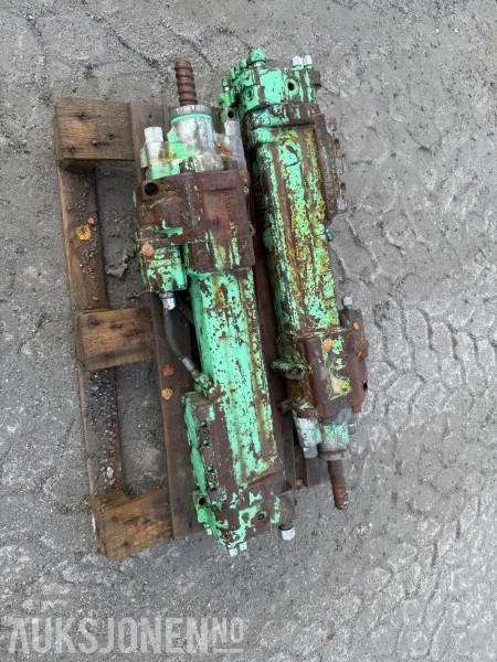 2 stk Montabert HC 110 bormaskiner - Príslušenstvo pre Stavebné stroje: obrázok 1 2 stk Montabert HC 110 bormaskiner - Príslušenstvo pre Stavebné stroje: obrázok 1