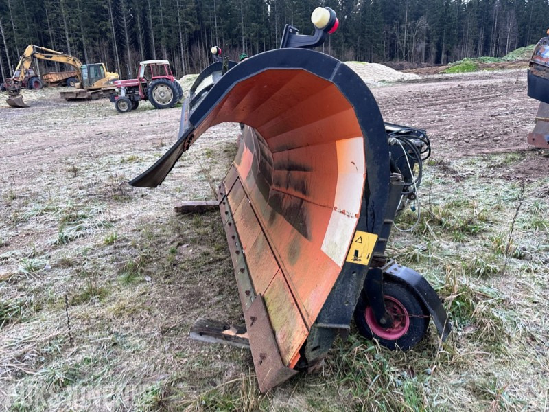 2012 TELLEFSDAL K-70 3400 P SNØPLOG - Príslušenstvo pre Stavebné stroje: obrázok 3 2012 TELLEFSDAL K-70 3400 P SNØPLOG - Príslušenstvo pre Stavebné stroje: obrázok 3