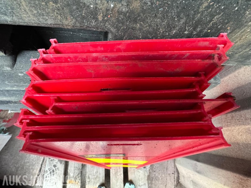 2023 Skilt og vegmerkingspakke - Saferoad - Príslušenstvo pre Stavebné stroje: obrázok 4 2023 Skilt og vegmerkingspakke - Saferoad - Príslušenstvo pre Stavebné stroje: obrázok 4