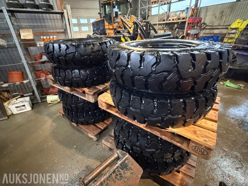 2025 Nokian 4 stk Hjulgraverdekk 10.00–20 – Nær Ny Stand – På Felg - Príslušenstvo pre Stavebné stroje: obrázok 2 2025 Nokian 4 stk Hjulgraverdekk 10.00–20 – Nær Ny Stand – På Felg - Príslušenstvo pre Stavebné stroje: obrázok 2