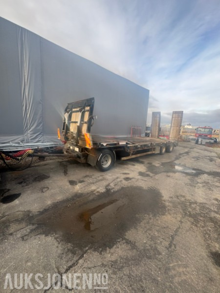 2012 McCauley Scanslep 3 akslet maskinhenger - Frontlem - Hyd. broer - Nylig EU - Nye dekk - Príves: obrázok 4 2012 McCauley Scanslep 3 akslet maskinhenger - Frontlem - Hyd. broer - Nylig EU - Nye dekk - Príves: obrázok 4