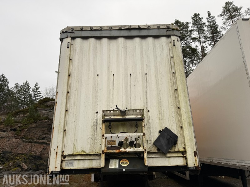 Krone Profi Liner Nordic SD kapellsemi – hevbart tak – medbringertruck-feste – åpning begge sider - Príves: obrázok 2 Krone Profi Liner Nordic SD kapellsemi – hevbart tak – medbringertruck-feste – åpning begge sider - Príves: obrázok 2