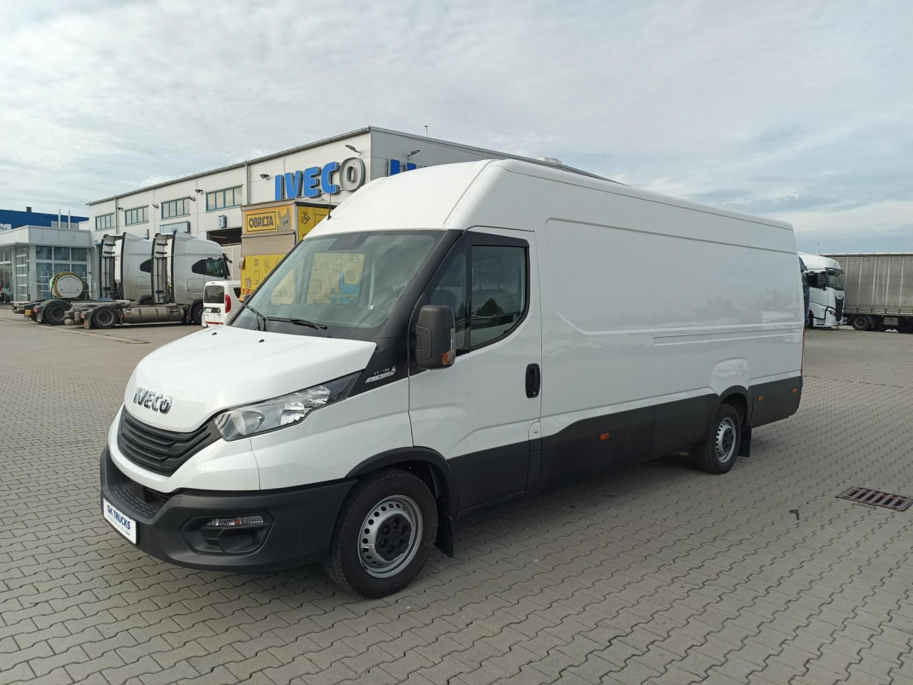 IVECO Daily 35S16A8V - Furgon: obrázok 1 IVECO Daily 35S16A8V - Furgon: obrázok 1