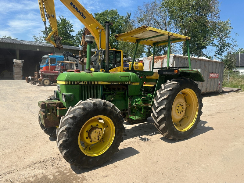 John Deere 1640 4x4 - Kultivační traktor: obrázok 1 John Deere 1640 4x4 - Kultivační traktor: obrázok 1