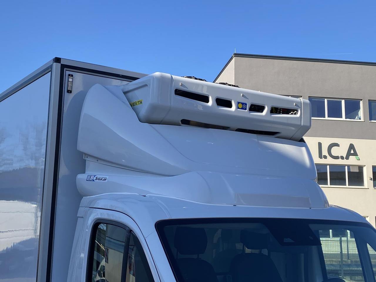 Leasing CITROEN JUMPER L3 35+ 180PS TIEFKÜHLKOFFER -20C, L: 3430mm + LADERAMPE CITROEN JUMPER L3 35+ 180PS TIEFKÜHLKOFFER -20C, L: 3430mm + LADERAMPE: obrázok 19