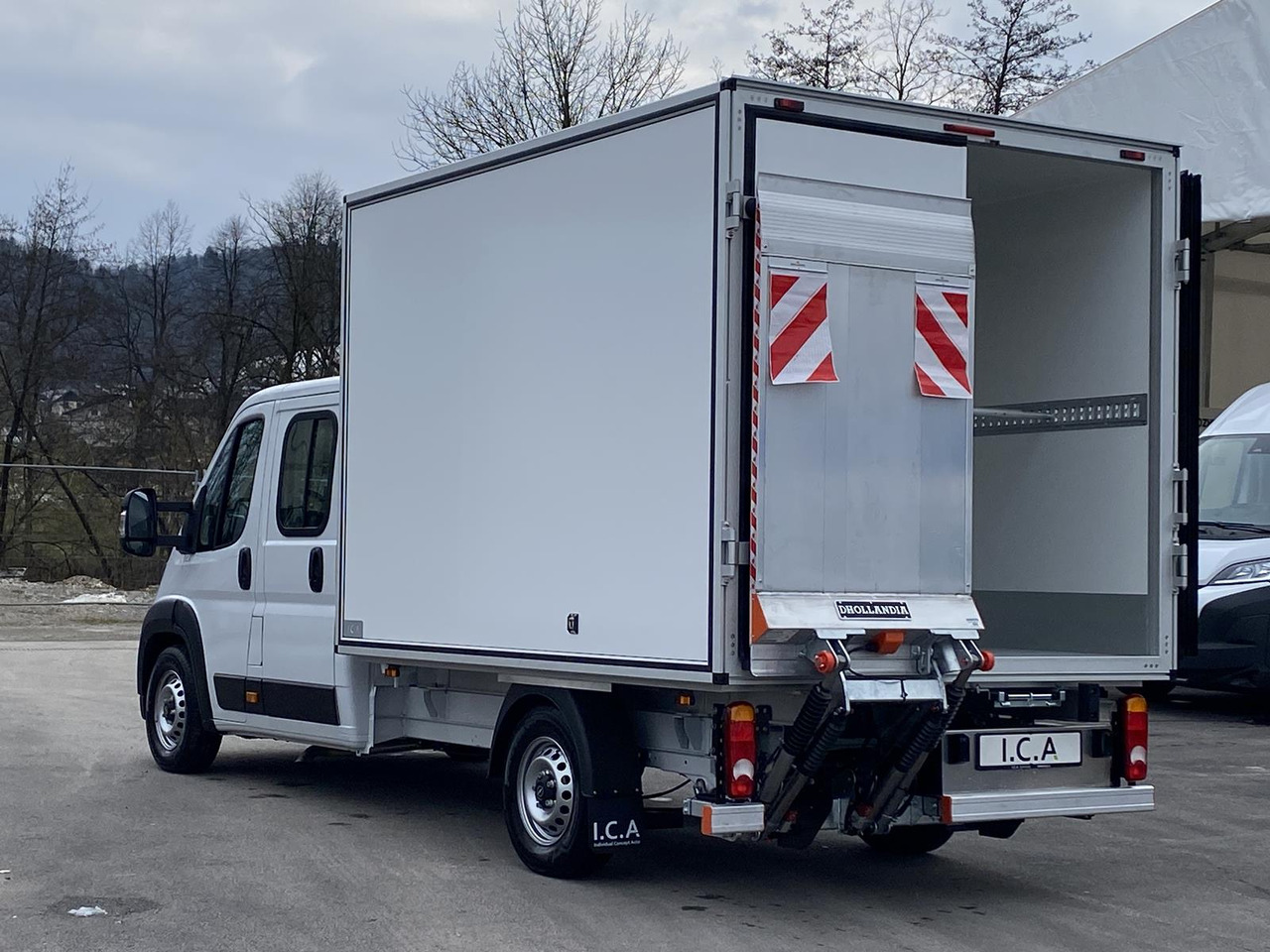 OPEL MOVANO 1+6 DOKA 140PS | KÜHLKOFFER + LADERAMPE - Chladiarenská dodávka: obrázok 1 OPEL MOVANO 1+6 DOKA 140PS | KÜHLKOFFER + LADERAMPE - Chladiarenská dodávka: obrázok 1