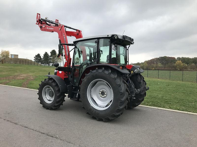Massey Ferguson MF 4709 M Dyna-2 - Traktor: obrázok 2 Massey Ferguson MF 4709 M Dyna-2 - Traktor: obrázok 2