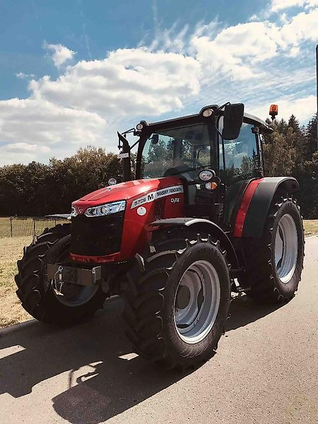 Massey Ferguson MF 5709 M Dyna-4 - Traktor: obrázok 1 Massey Ferguson MF 5709 M Dyna-4 - Traktor: obrázok 1