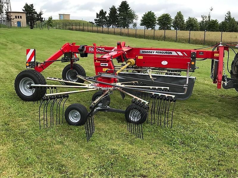 Massey Ferguson MF RK 662 TRC / Fella JURAS 671 - Obracač sena: obrázok 1 Massey Ferguson MF RK 662 TRC / Fella JURAS 671 - Obracač sena: obrázok 1