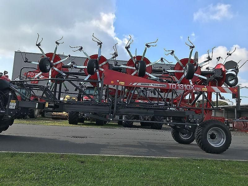 Massey Ferguson MF TD 1310 X TRC / Lotus 1250 Profi - Obracač sena: obrázok 3 Massey Ferguson MF TD 1310 X TRC / Lotus 1250 Profi - Obracač sena: obrázok 3